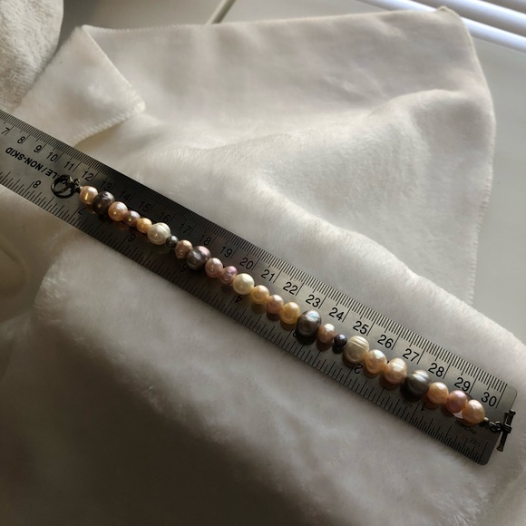 Freshwater and potato multicolored pearl beaded bracelet handmade - Picture 5 of 8